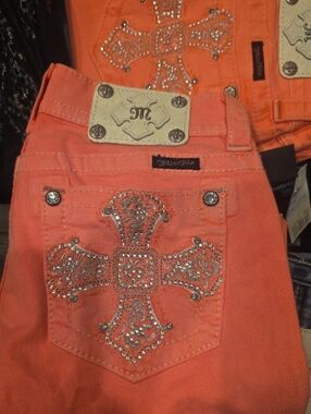 Women’s Pink Embellished Cross Pocket Jeans